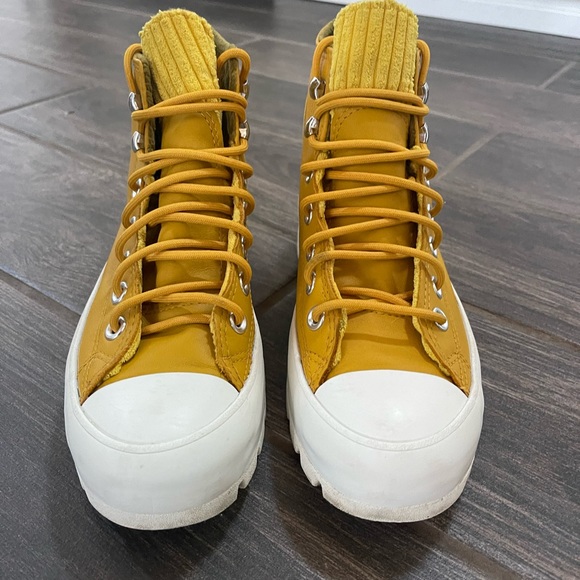 Converse leather yellow boots like new! - Picture 3 of 7